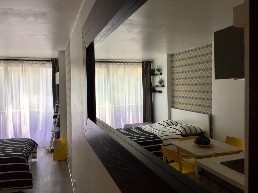 Appartement Studio Couleur Soleil à Roquebrune-Cap-Martin Extérieur photo